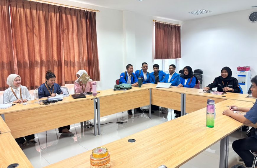 Menerima Kedatangan Mahasiswa Magang Reguler Fakultas Kehutanan UNTAD